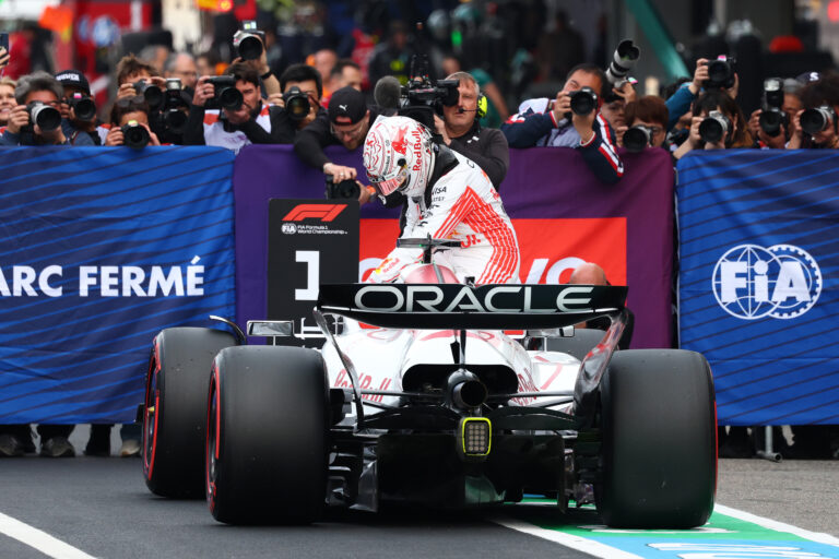 Verstappen apa lett, de nem ezért nevezték jobbnak Schumachernél