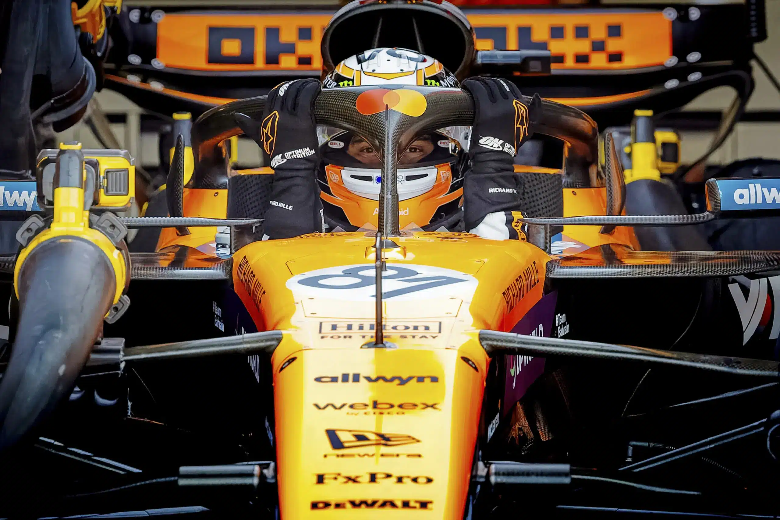 Piastri eladta a lelkét Verstappen szerint