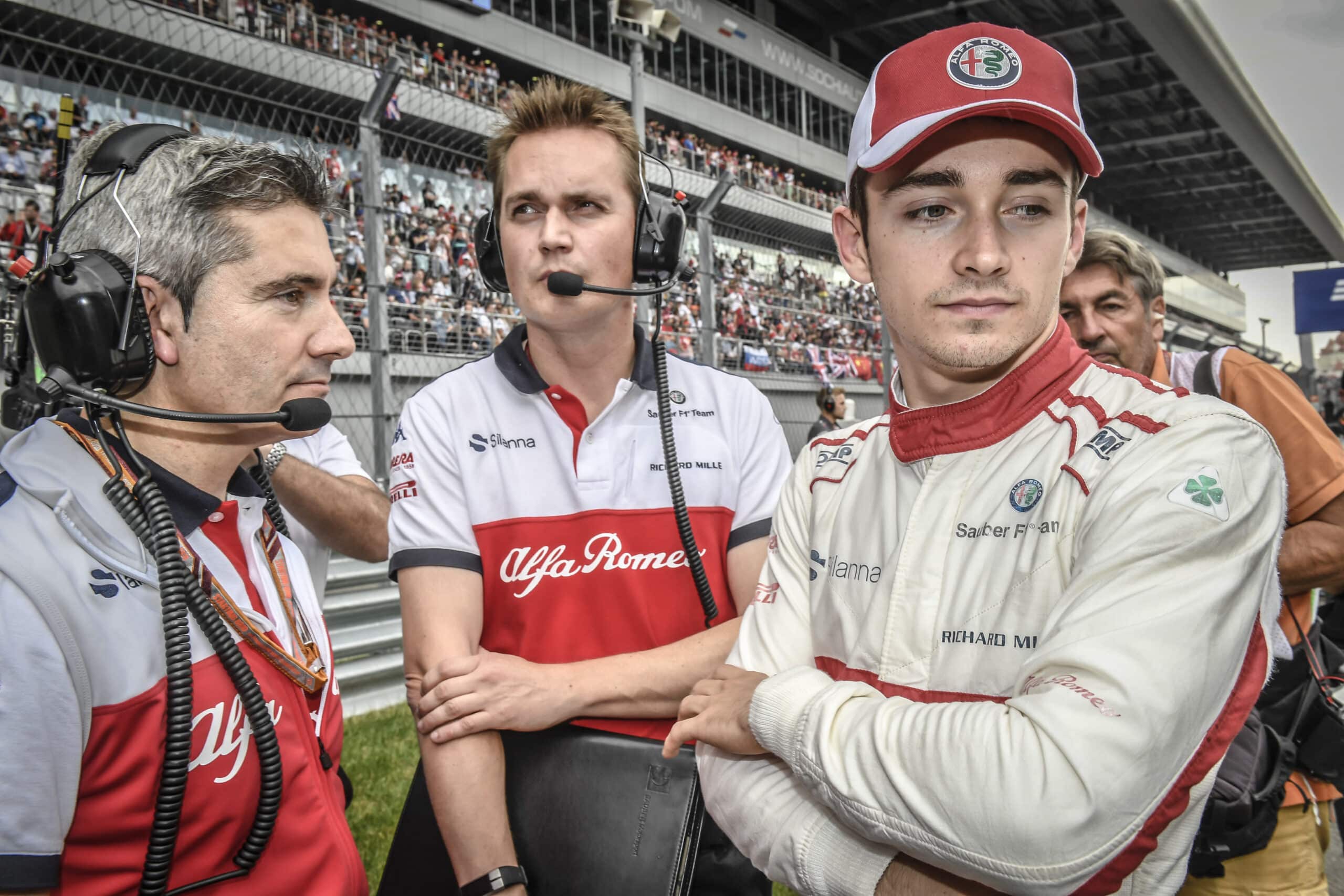 A frászt hozták Leclerc-re, amikor közölték vele, nem lesz a Ferrari versenyzője