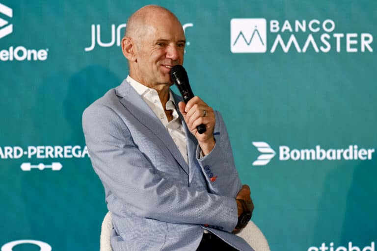 Newey megmagyarázta a furcsa pozícióját
