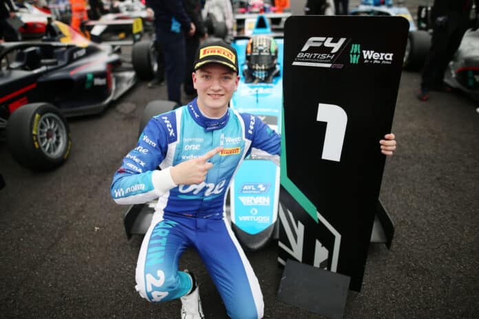 Molnár Martin, Virtuosi Racing, Thruxton