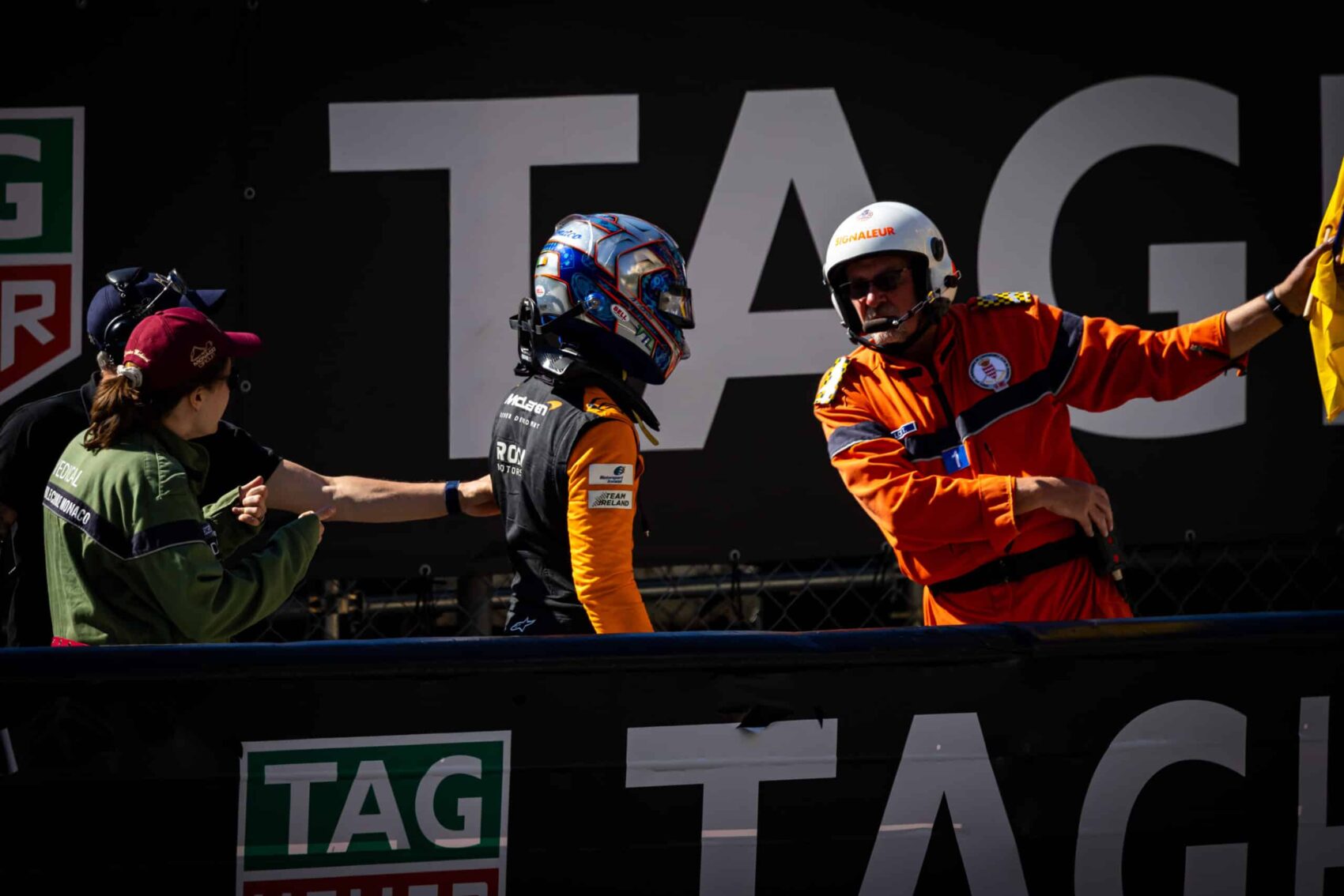 Elsírta magát a McLaren zaklatott fiatal pilótája, majd törölte a telefonjáról a közösségi oldalakat