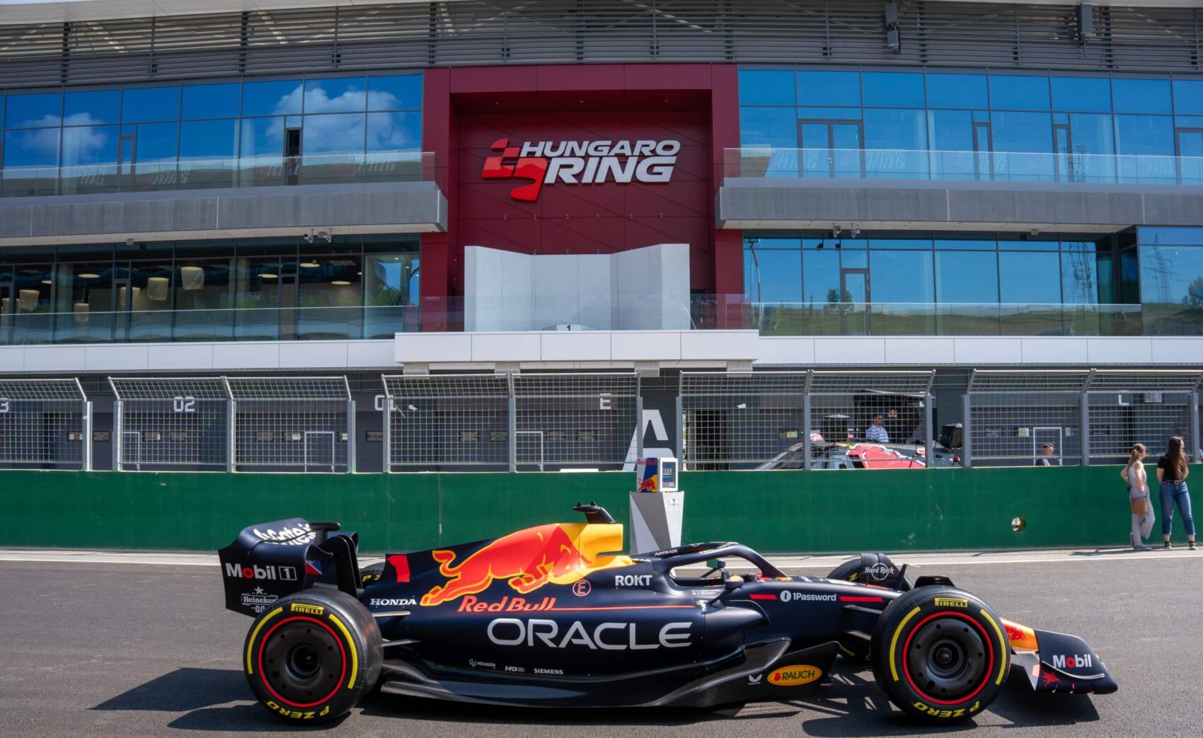 „Új korszak indul a magyar autósportban” – ott voltunk az átalakult Hungaroring megnyitóján