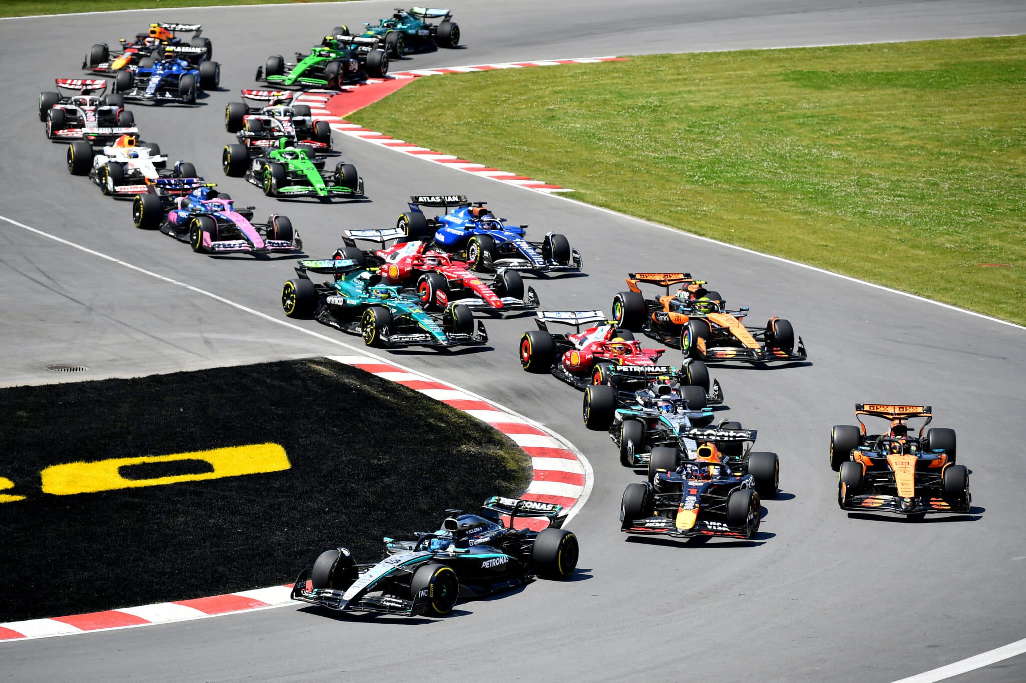 Kanadai Nagydíj, rajt, Russell, Verstappen