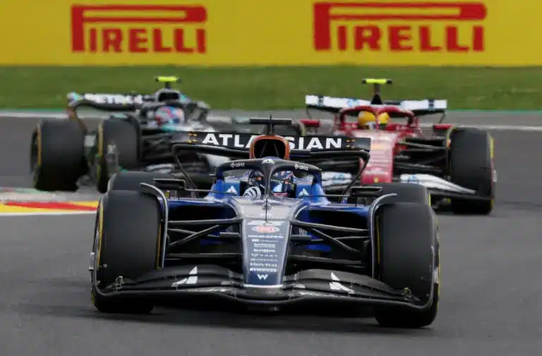 Veszélyes folyamatot látnak terjedni az F1-es pilóták