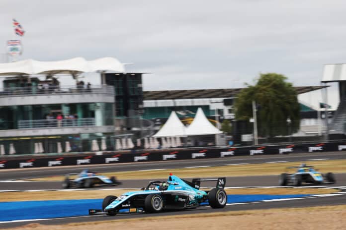 Molnár Martin, Brit Nagydíj, F4