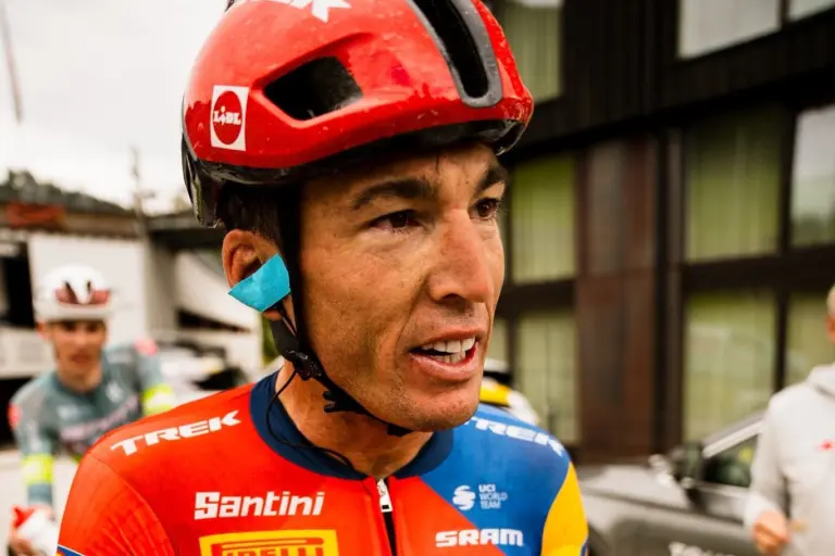 Veszélyesen közlekedett Aleix Espargaró? – csapata elhatárolódott cselekedetétől (videó)