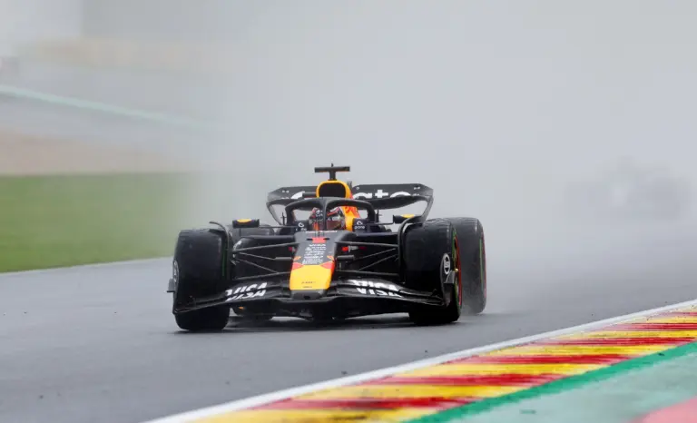 Verstappen: Ha nem látsz, vedd el a gázt. Aztán majd látsz