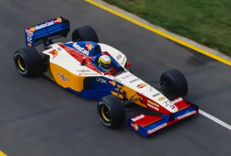 Mastercard Lola