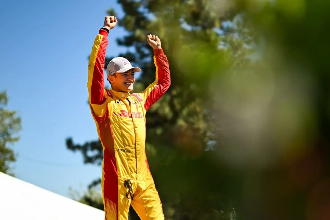 Óriási baleset után jött a címvédés az IndyCarban (videó)