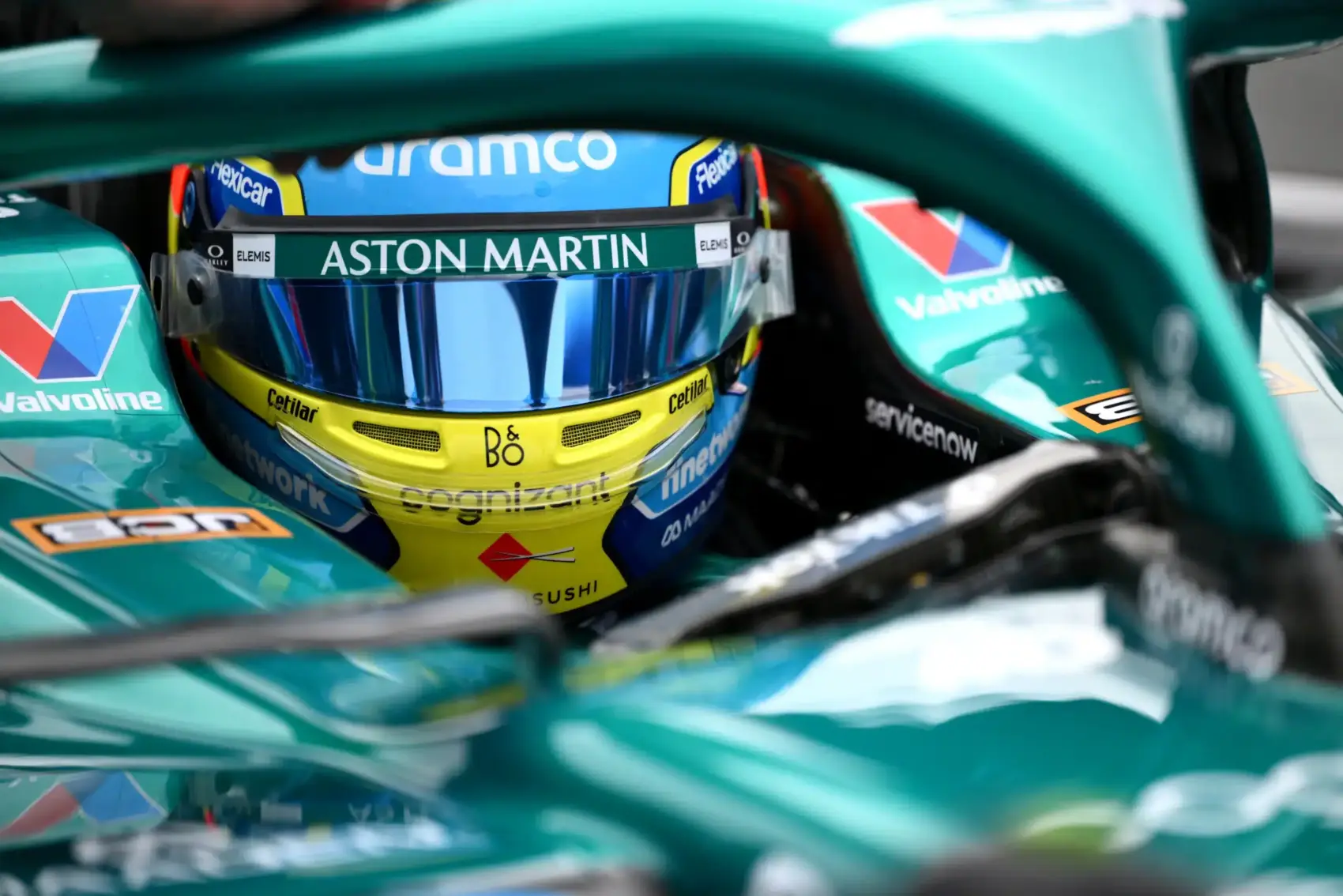 A lerázhatatlan Alonsóék beragyogják az egyik leghíresebb teret