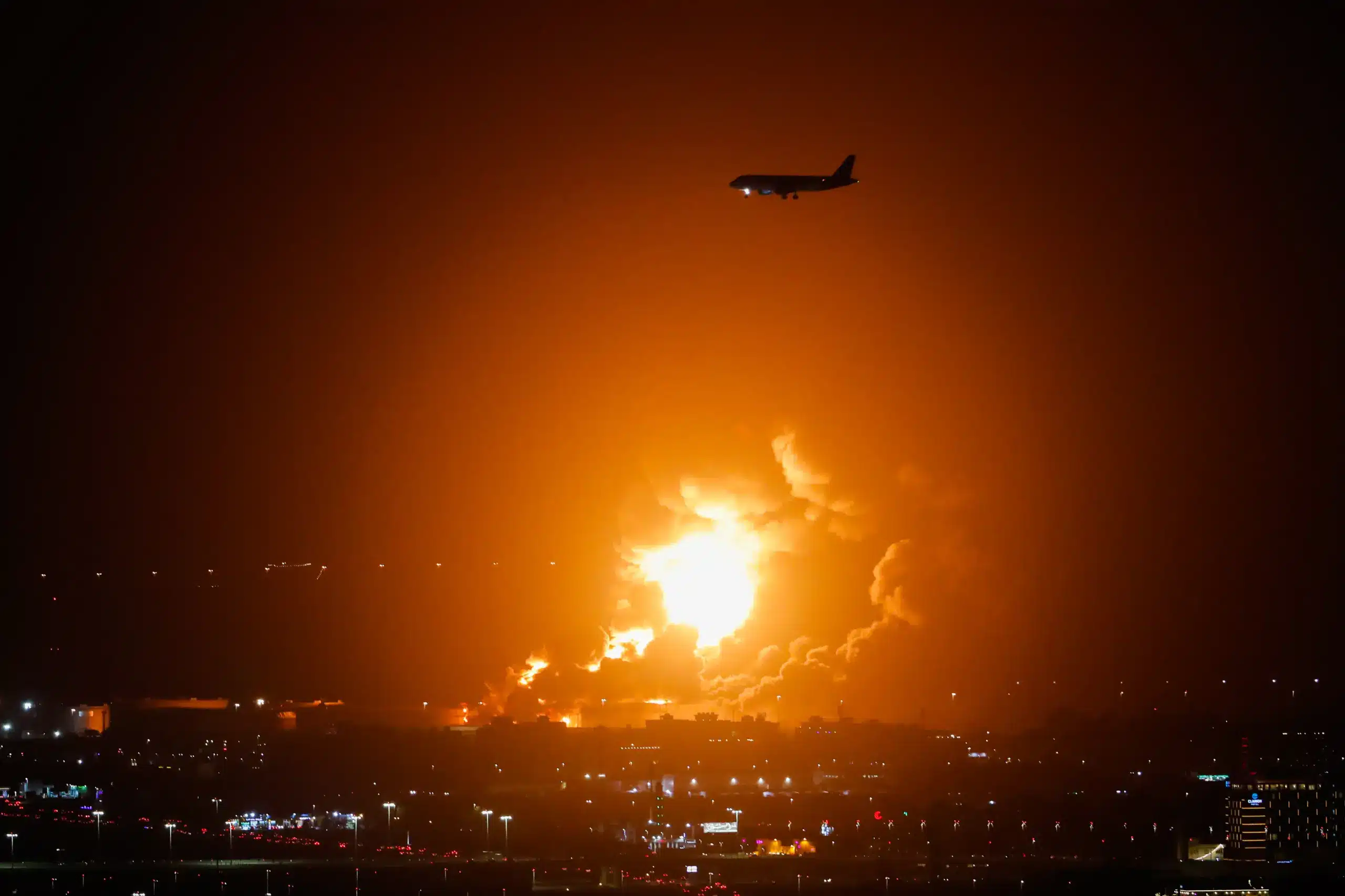 Másodszor sem menekül el a rakétatámadások elől, Domenicali az F1-gyel teremtene békét a világban