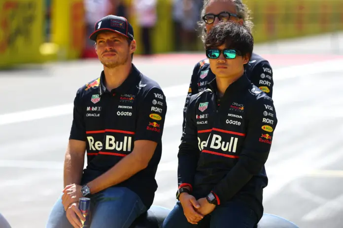 Verstappen, Tsunoda, Red Bull
