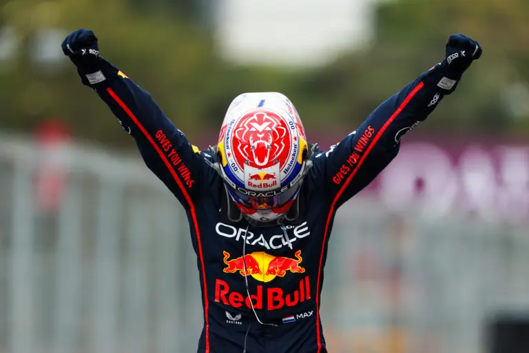 Verstappen már biztos több győzelemmel zárja a szívóhatású érát, mint mindenki más együttvéve