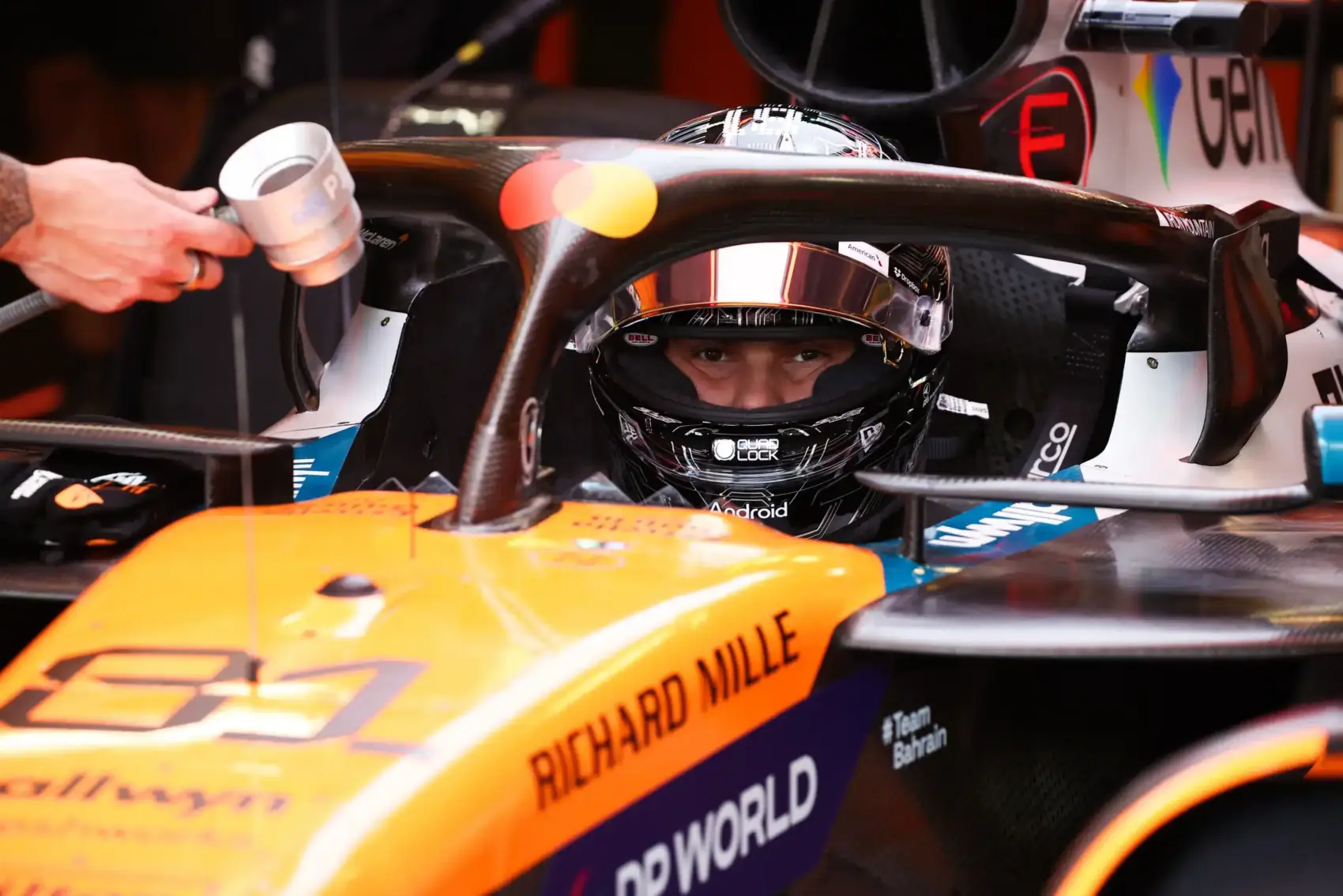 Példátlan tettre készülhet a McLaren, aminek Piastri ihatja meg a levét