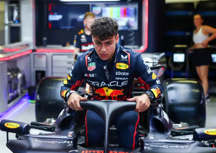 Arvid Lindblad, Red Bull