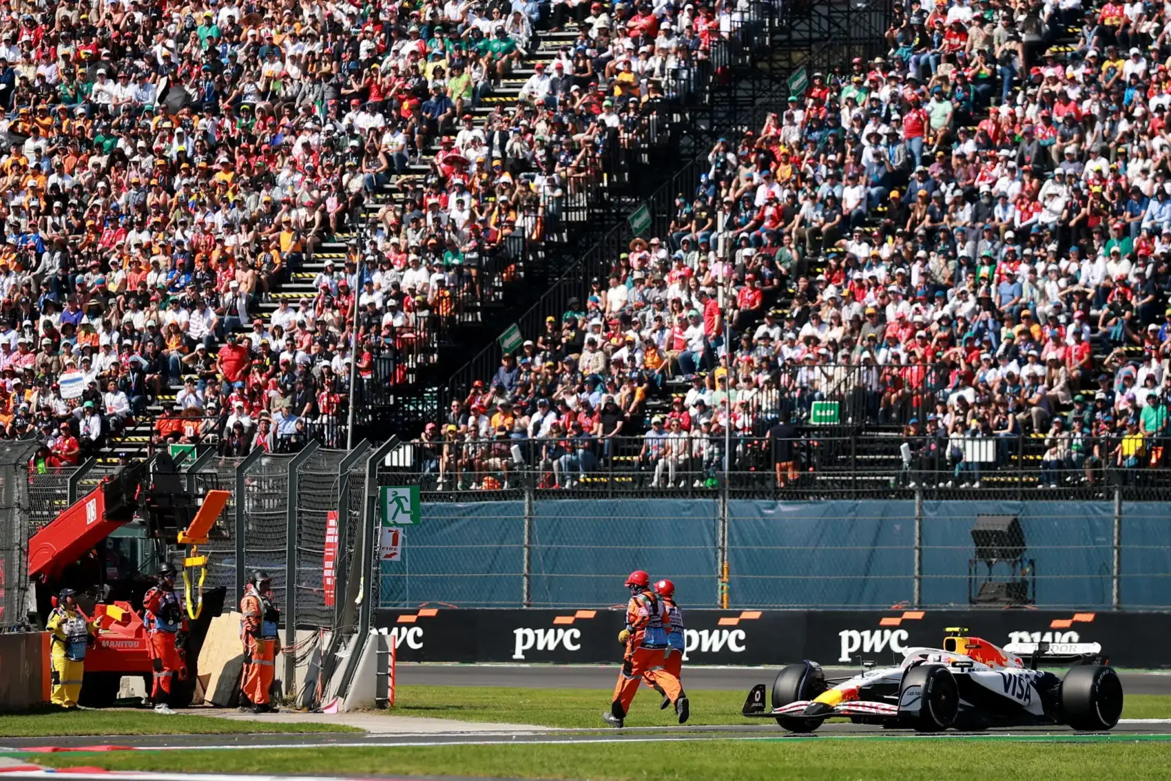 „Megölhettem volna őket” – döbbenetes jelenetekről maradt le a közvetítés a mexikói futamon (videó)