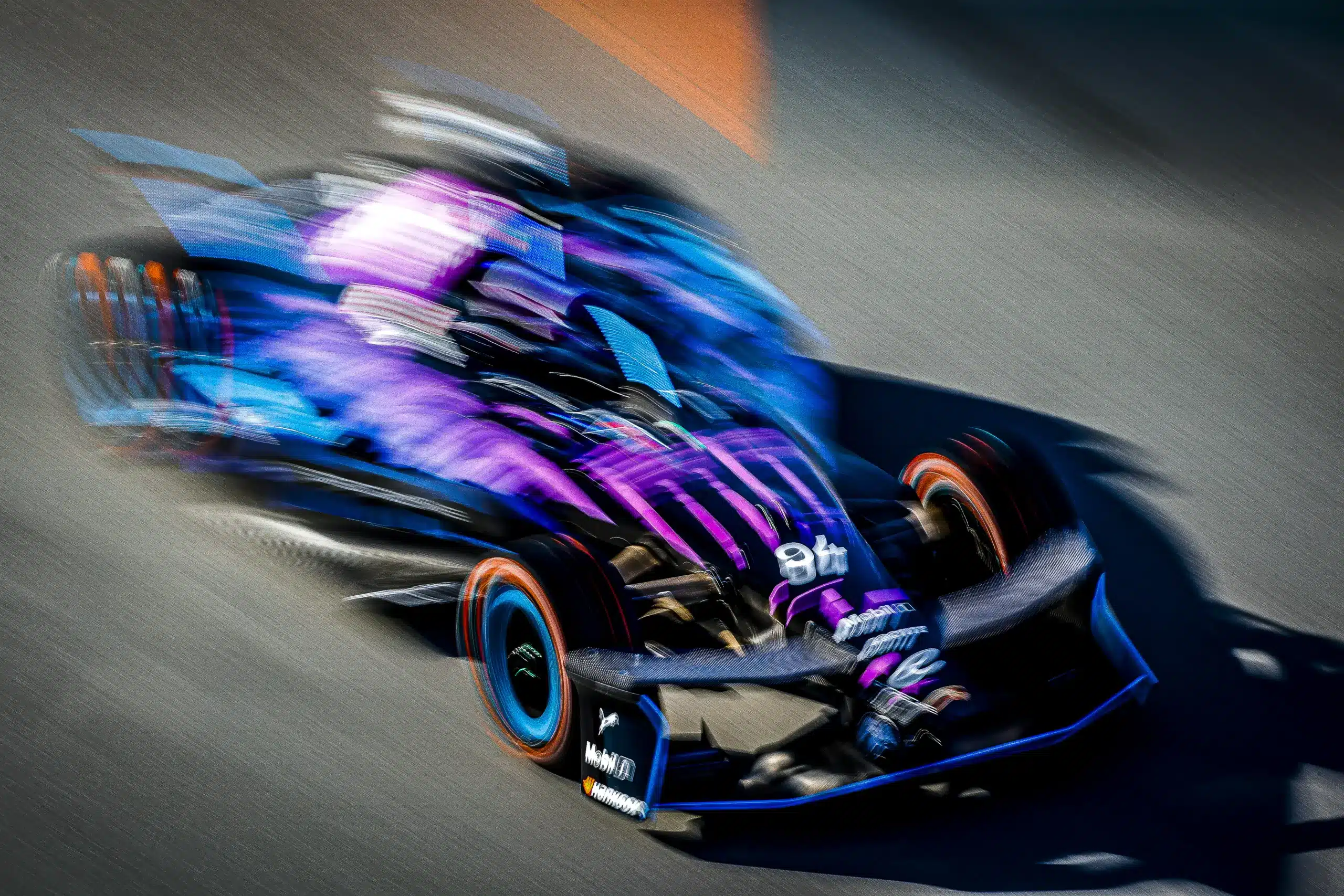 Váratlan döntés: a Red Bull útjára lép és két csapatot indít a német gyártó