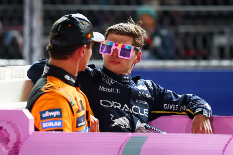 Verstappen betegen küldött gratuláló üzenetet Norrisnak
