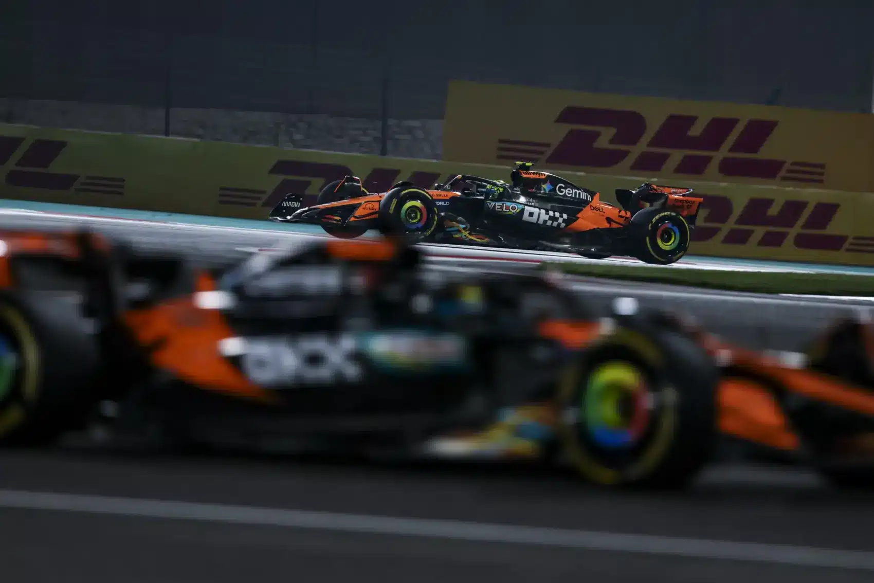 Főnöke azt javasolja Norrisnak, legyen óvatos a rajtnál – de nem ebből szokott a baj lenni?