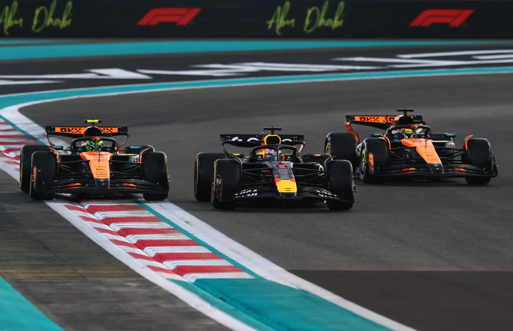 Elmaradt a dráma, Verstappen nyert, de Norris lett a világbajnok Abu-Dzabiban