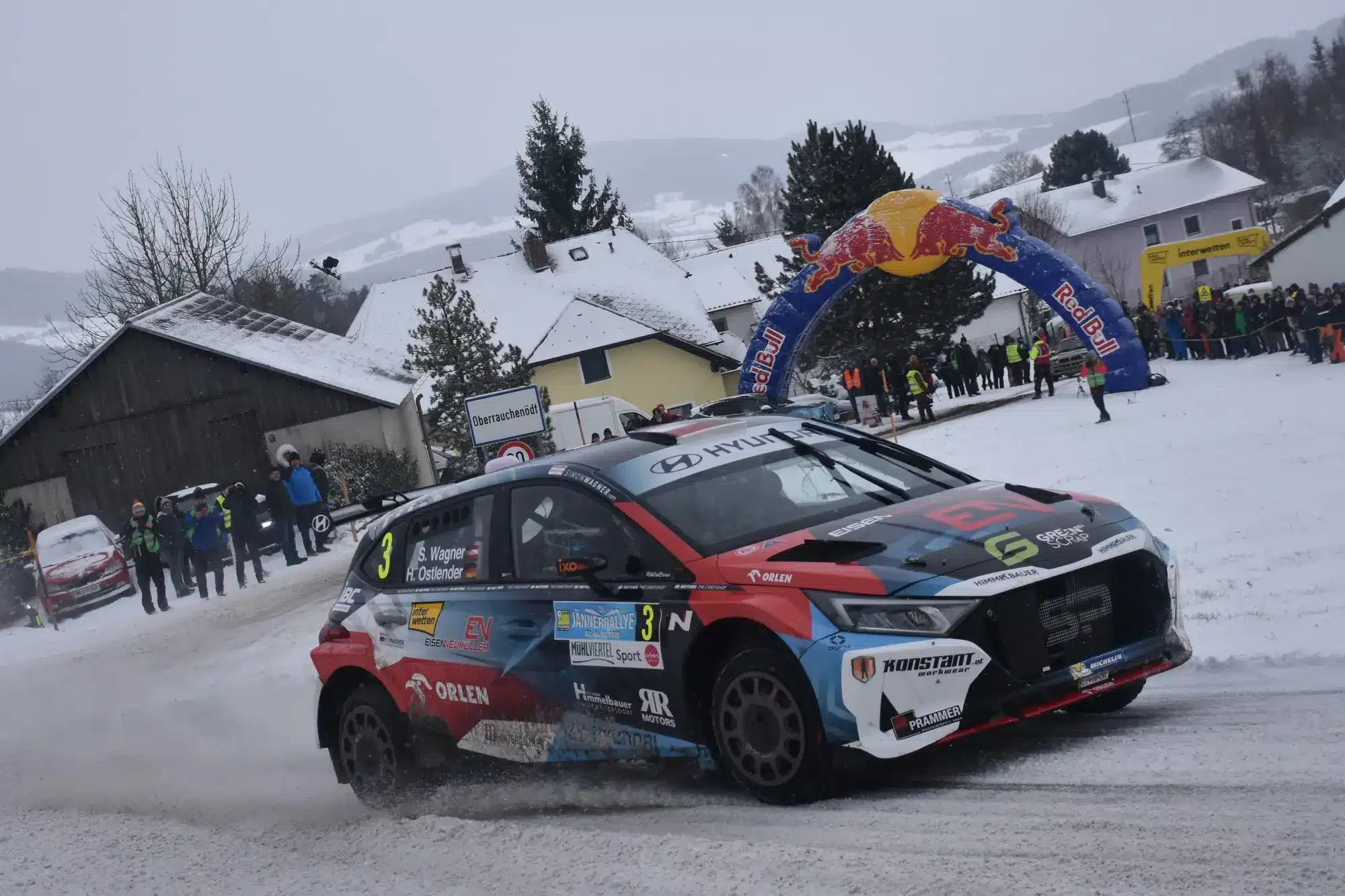 Simon Wagner vezet a Janner Rallyn, komoly hátrányban a külföldi sztárok