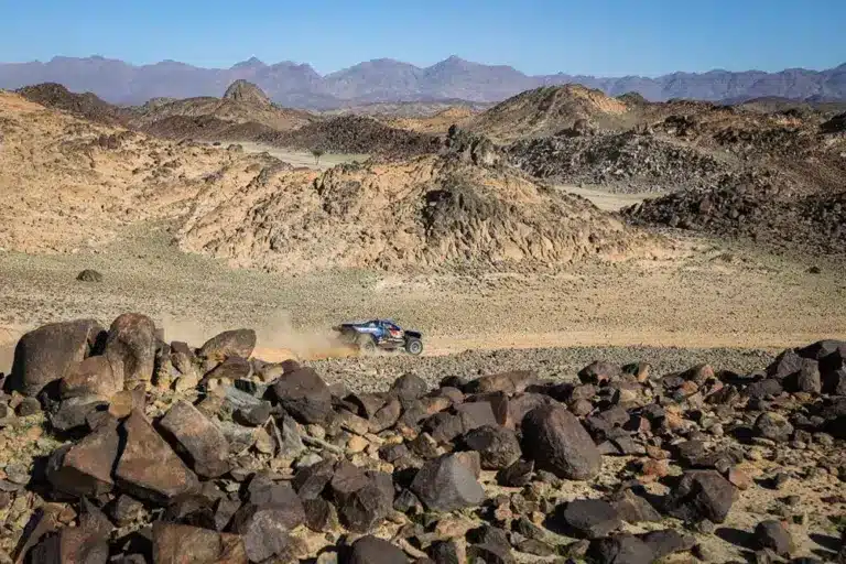 Canet rekordot döntött a motorosoknál, kettős Ford-siker az autósoknál a Dakar prológján