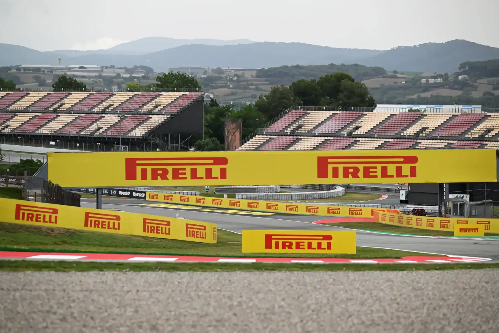 Újabb F1-es csapat kerülhet bajba és hagyhatja ki a barcelonai tesztet?