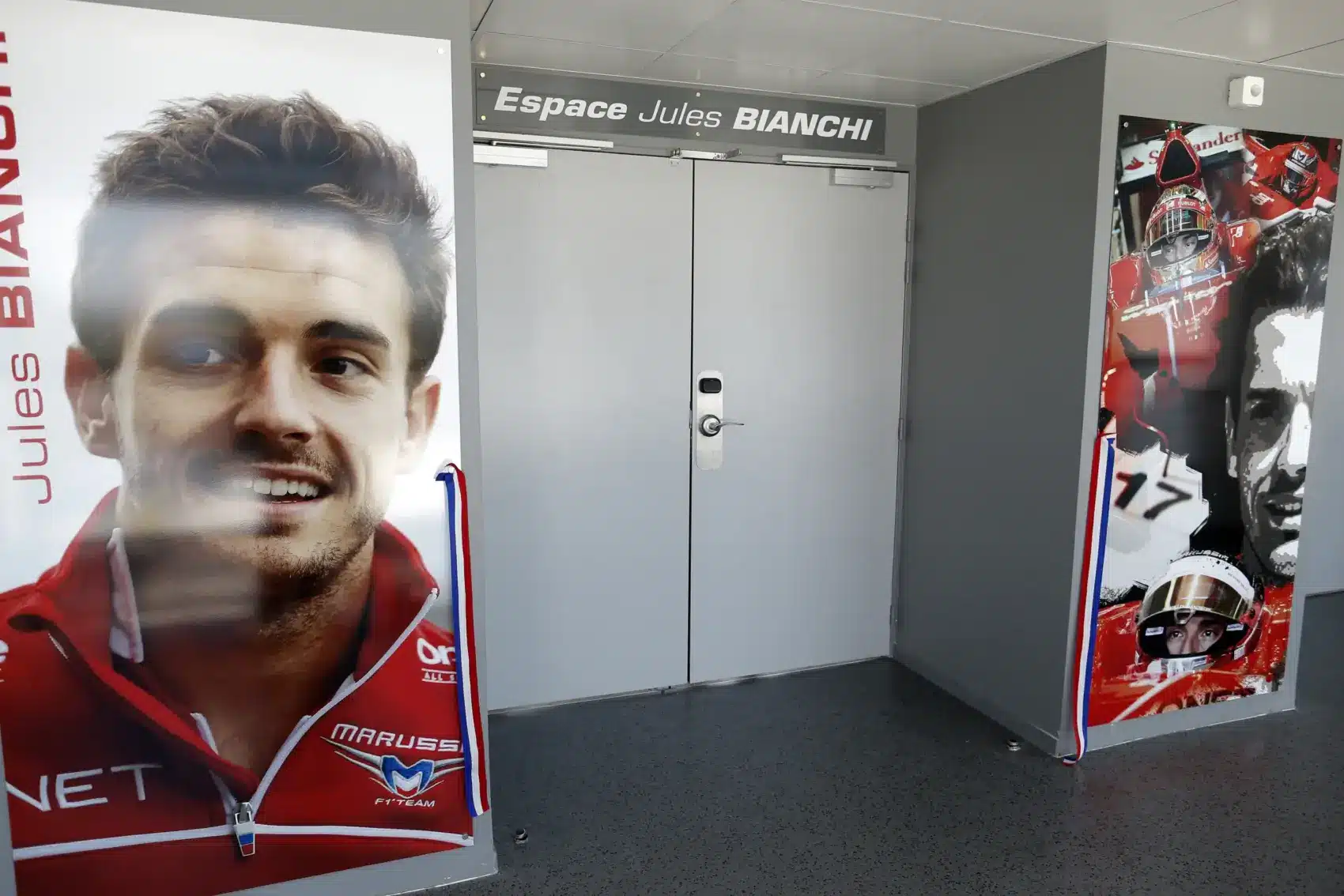 Lopással gyalázták meg az elhunyt F1-es pilóta emlékét