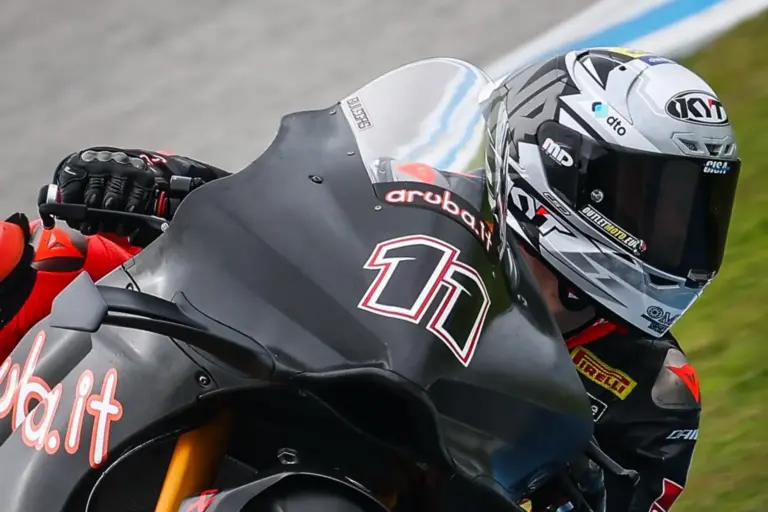 Bulega bukással és első hellyel indította az évet a különleges „vendéggel” lezajlott tesztnapon