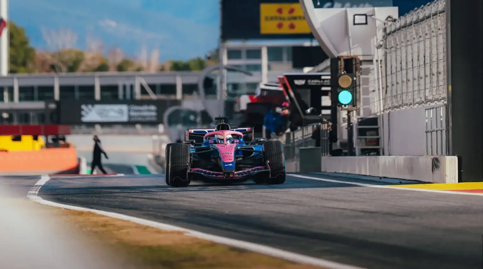 Az F1 megpróbálta eltitkolni, de azért csak kiderült, ki volt a leggyorsabb az első idei tesztnapon