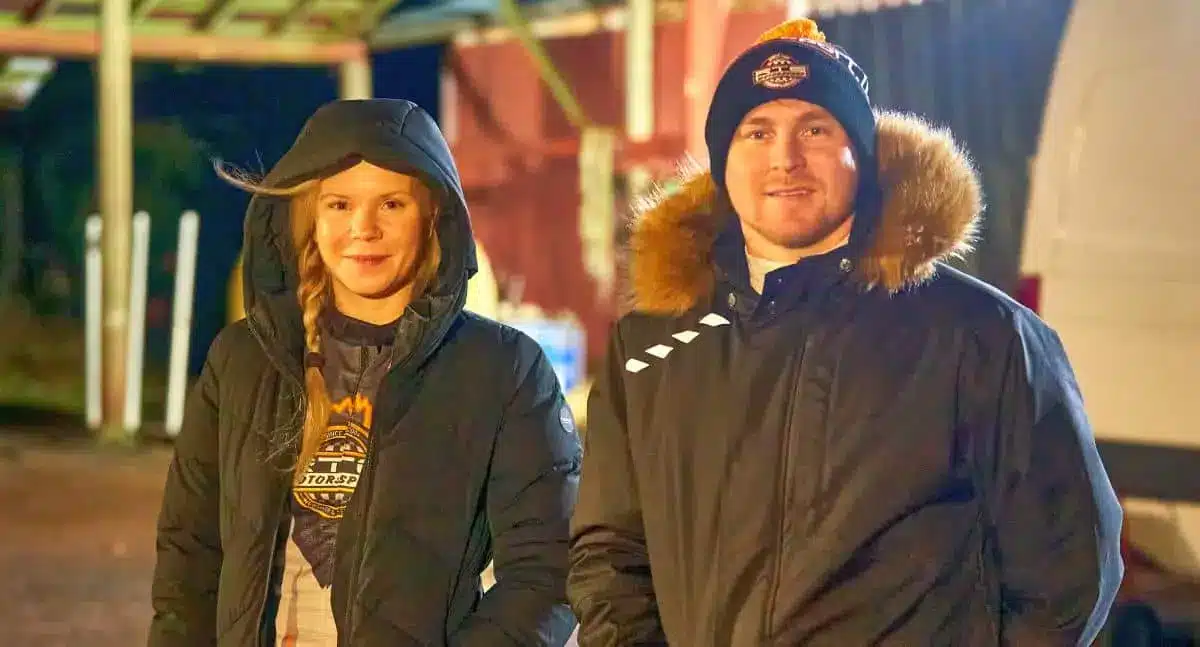 Enni Mälkönen örült, hogy ült, amikor megcsörrent a telefonja