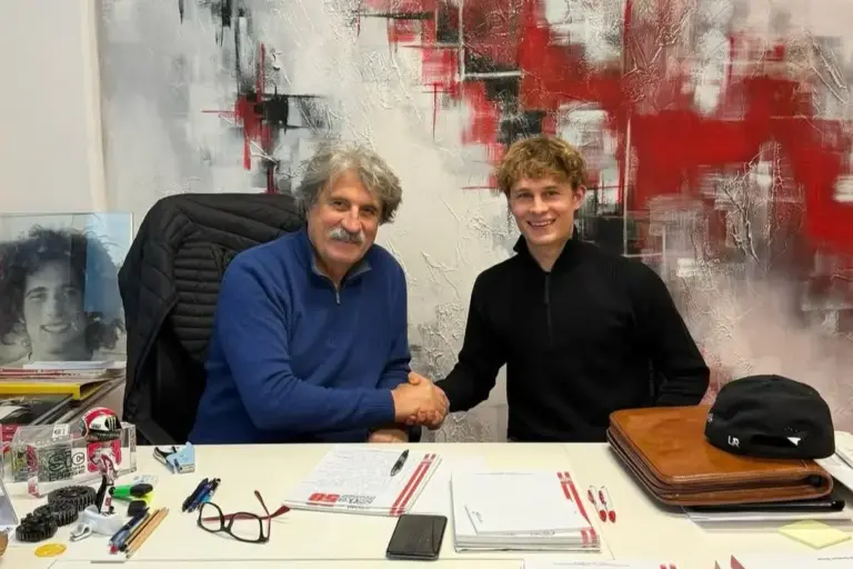 Újoncot szerződtetett Paolo Simoncelli csapata a súlyosan megsérült Dettwiler helyett