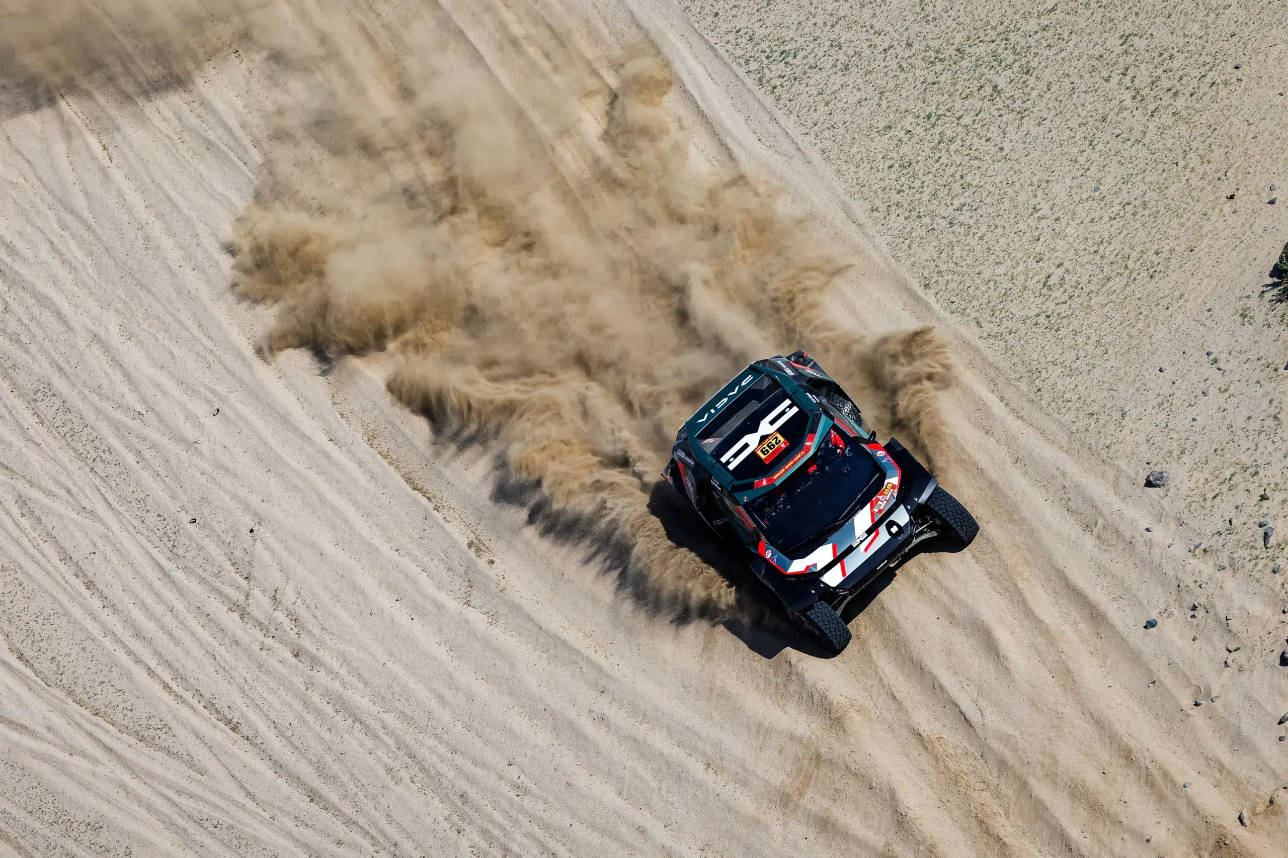 Ötös Toyota-siker a Dakar második szakaszán, de Al-Attiyah vezet a Daciával