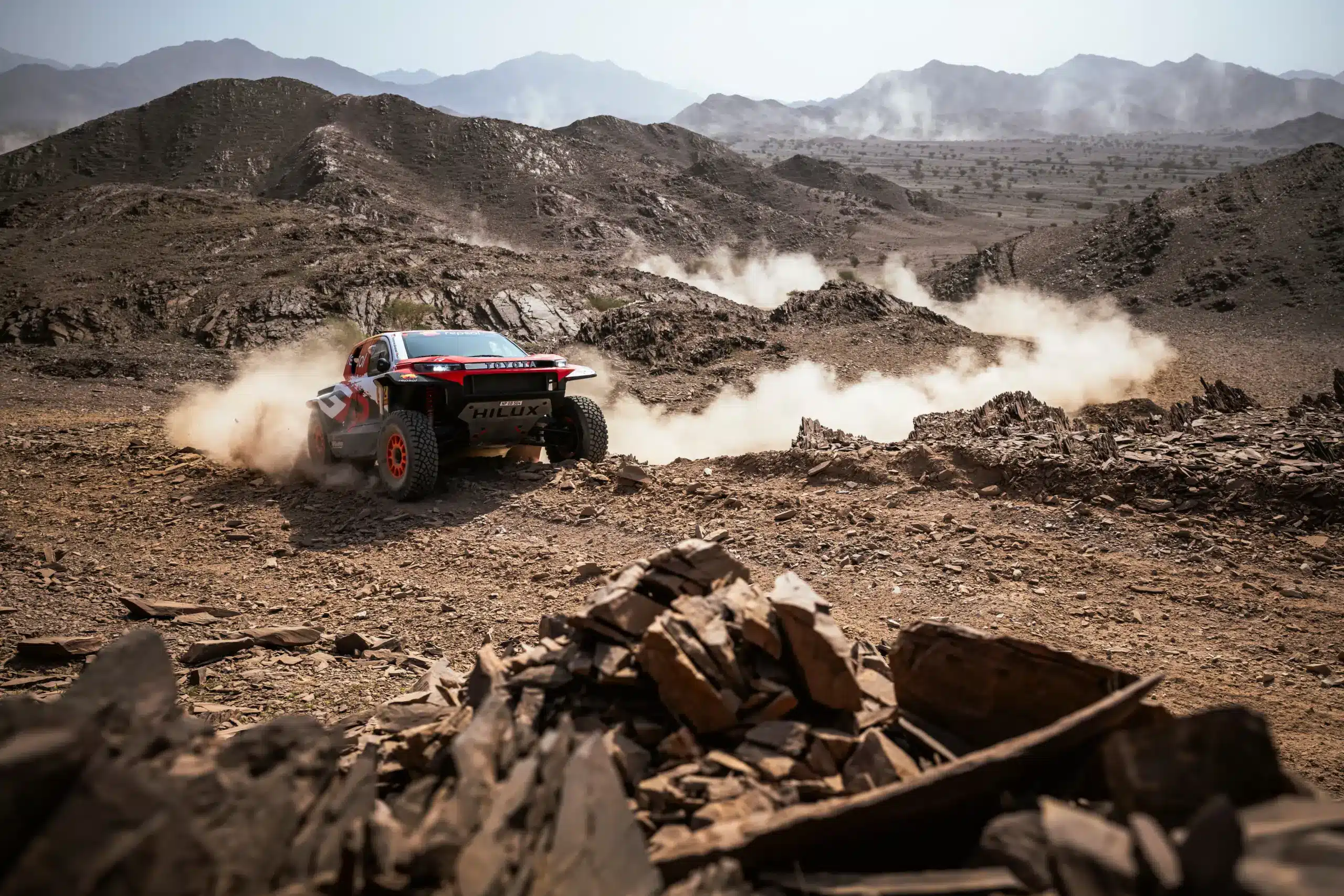 Roma büntetése után Guthrie nyerte a Dakar 5. szakaszát, szorosabb lett az élmezőny