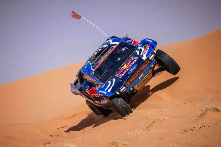Meglepetés szakaszeredmények, kettős Ford-vezetés a Dakar 9. szakasza után