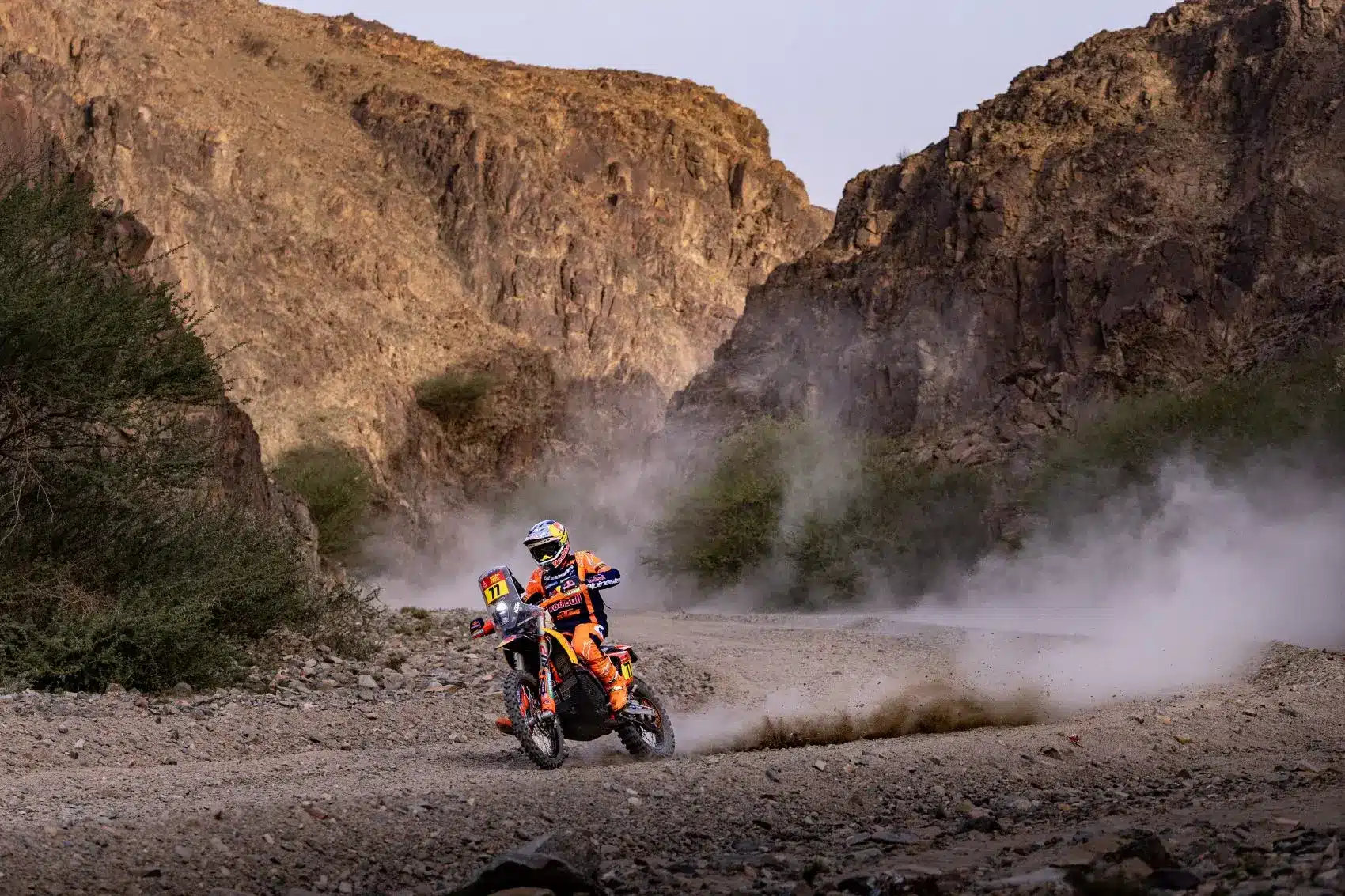 Drámai módon dőlt el az idei Dakar, új győztest hozott a motorosok versenye