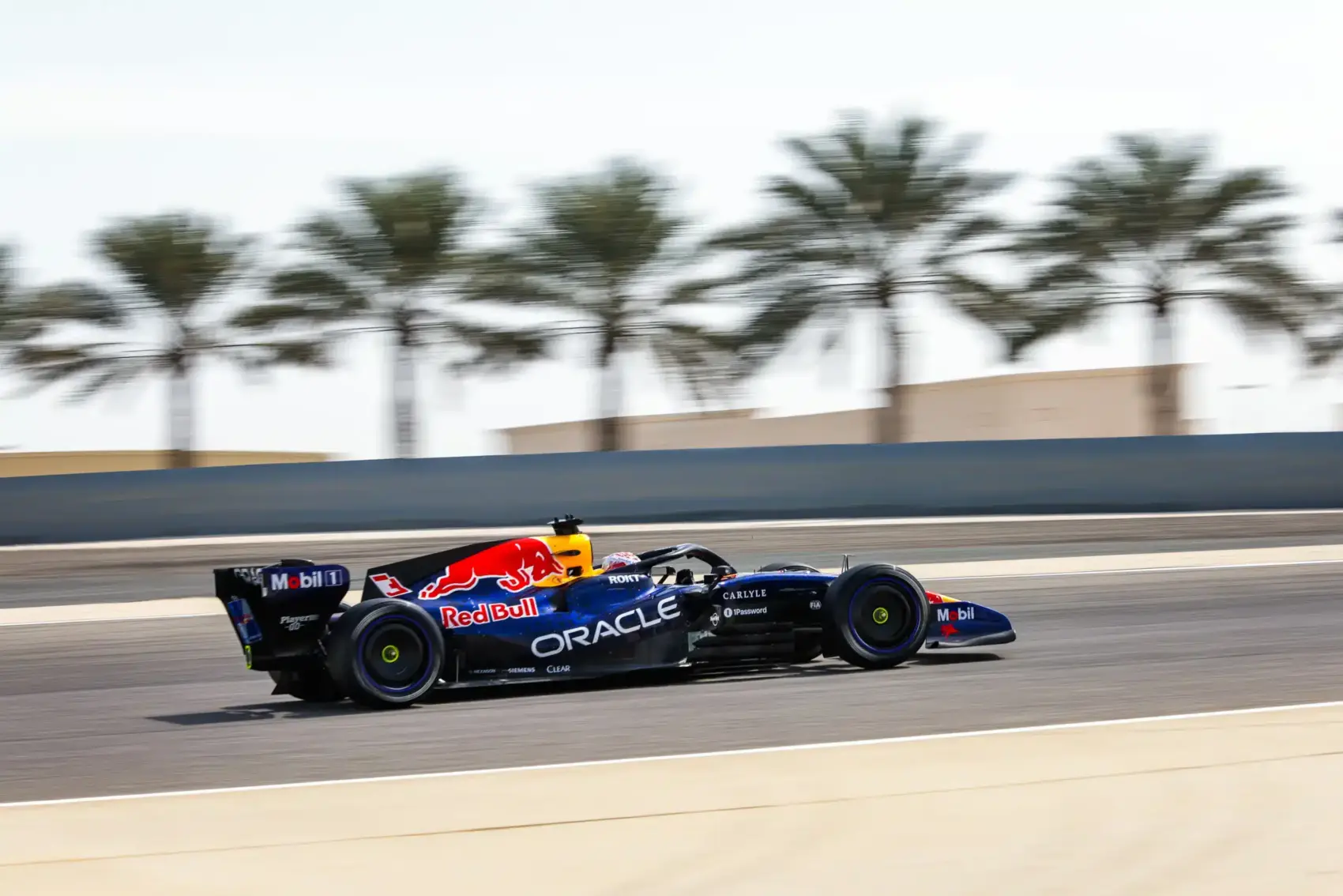 Verstappen kezdett az élen, az Audi extrém megoldást villantott a bahreini teszten