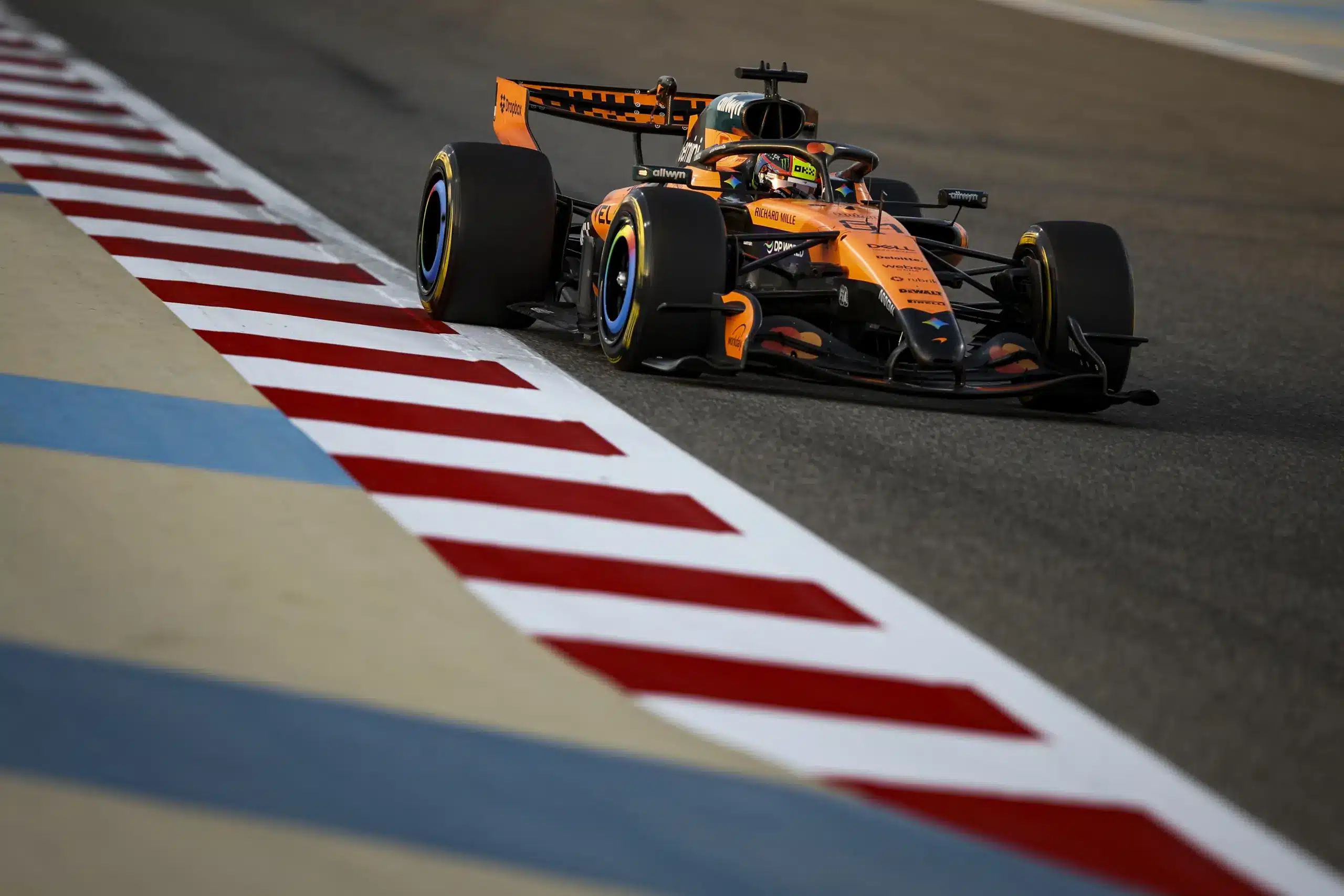 „Olyan lesz, mint az F2-ben” – Piastri súlyos biztonsági aggályokra figyelmeztet