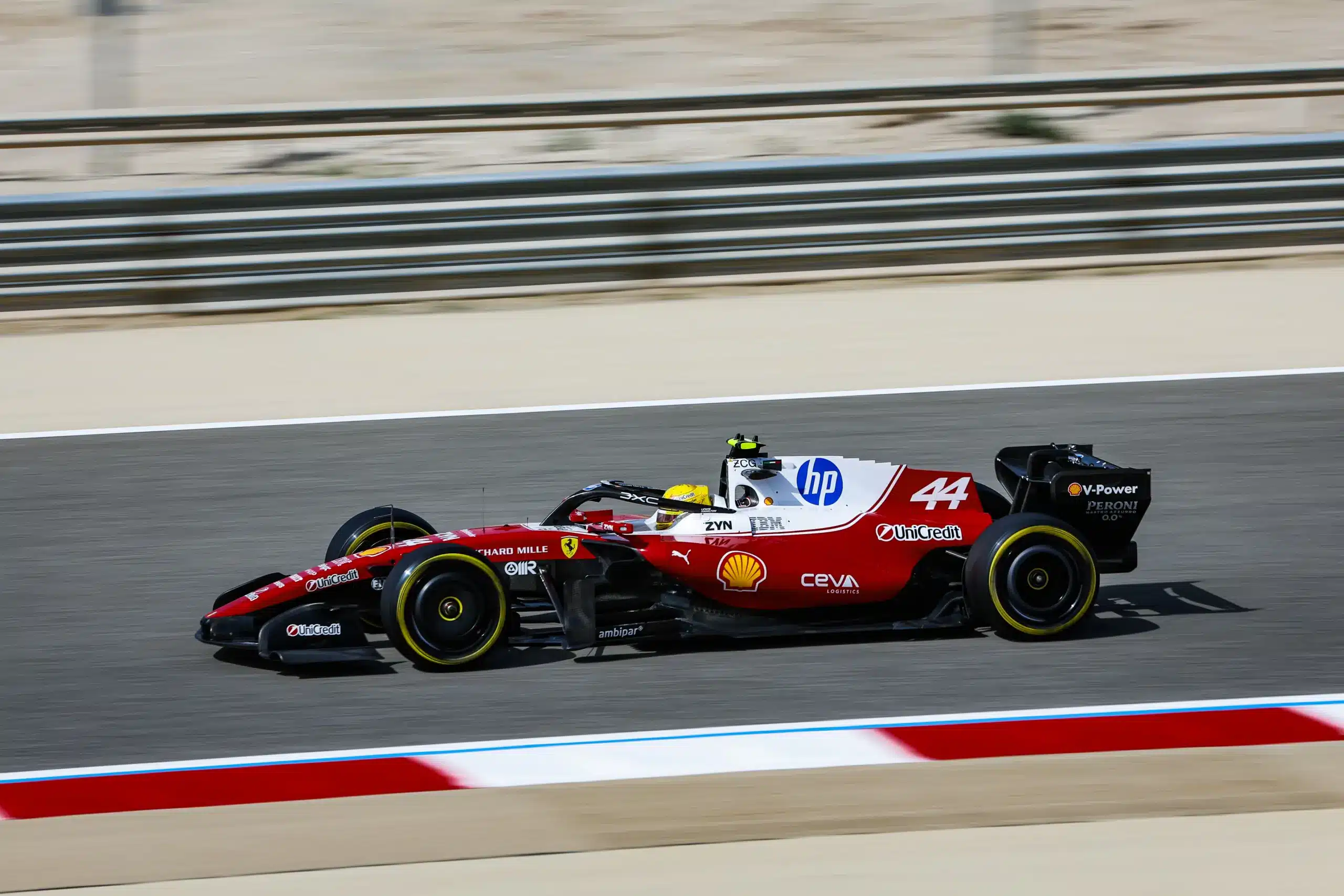 „A versenyzés nem erről szól” – Hamilton lesújtó véleménye az idei F1-ről