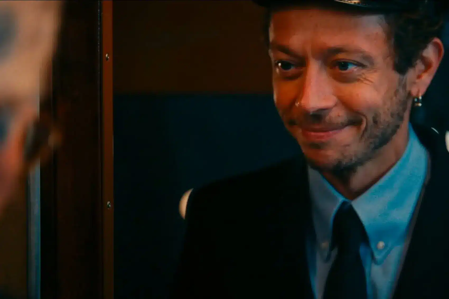 Rossi villamosvezető volt a téli olimpia megnyitóján, fontos utast szállított (videó)