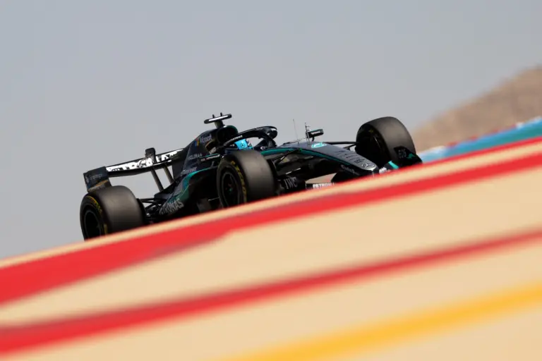 A Mercedesé a hét eddigi legjobb ideje – ez történt a pénteki F1-es tesztnap délelőttjén