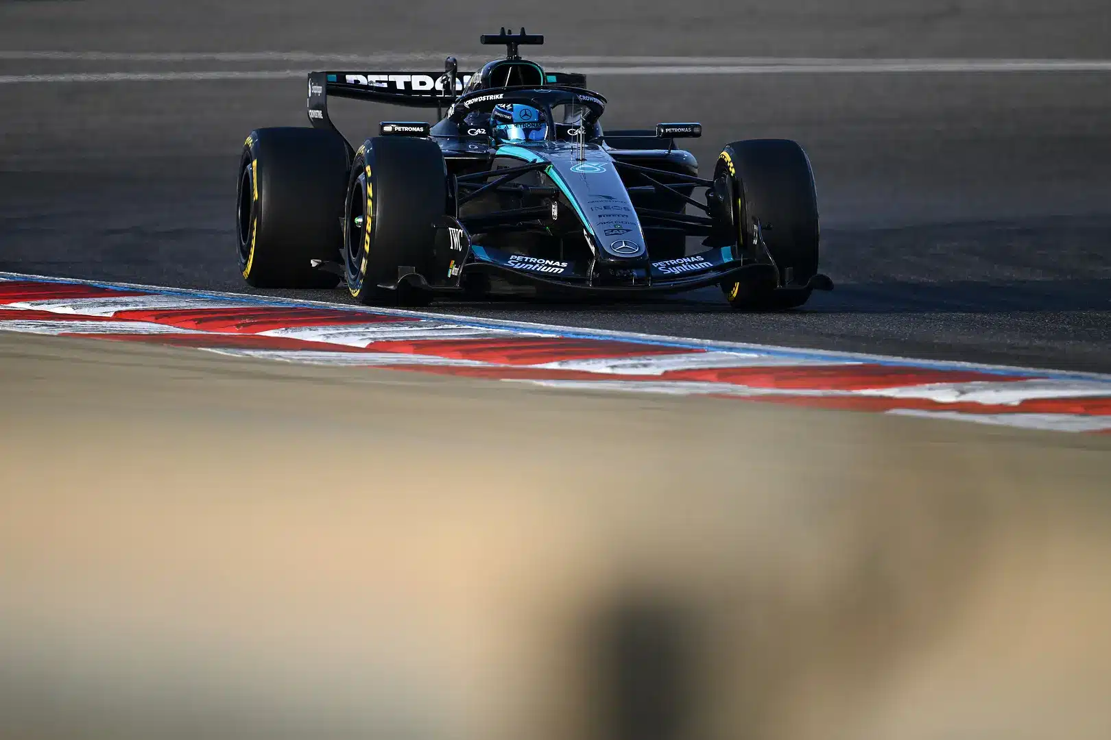 Még a teszthét utolsó pillanatára is maradt egy bizarr jelenet