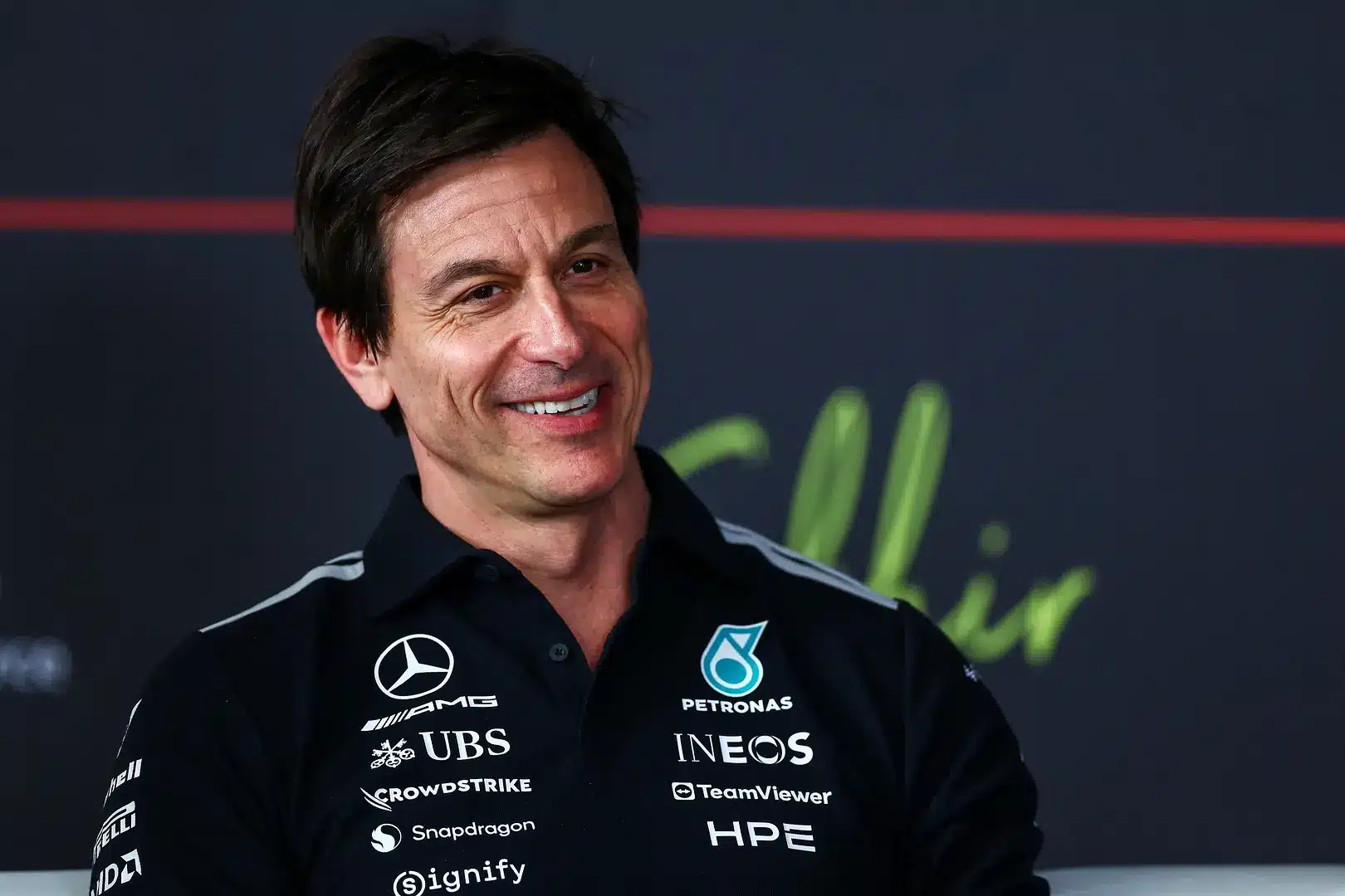 Tényleg szabálytalan a Mercedes üzemanyaga? – avagy miért akadt ki Toto Wolff