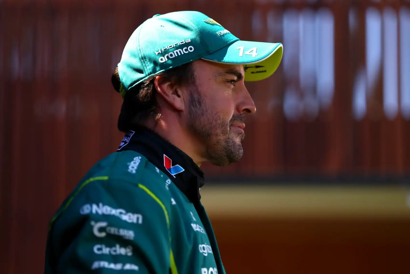 A mentálisan „nagyon nehéz helyzetben” levő Alonso is megszólalt az Aston Martin folytatódó kálváriájáról