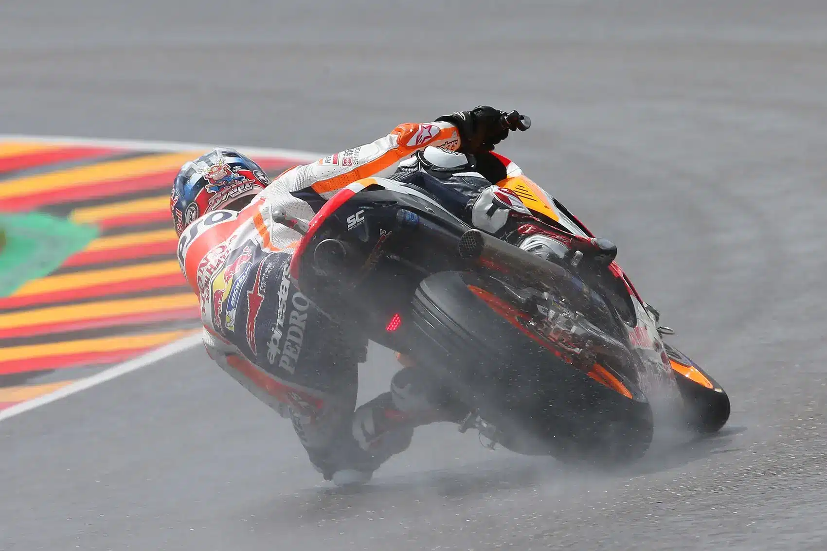 Pedrosa extrém módszerrel készült az esős futamokra, amelyet Lorenzo alig akart elhinni