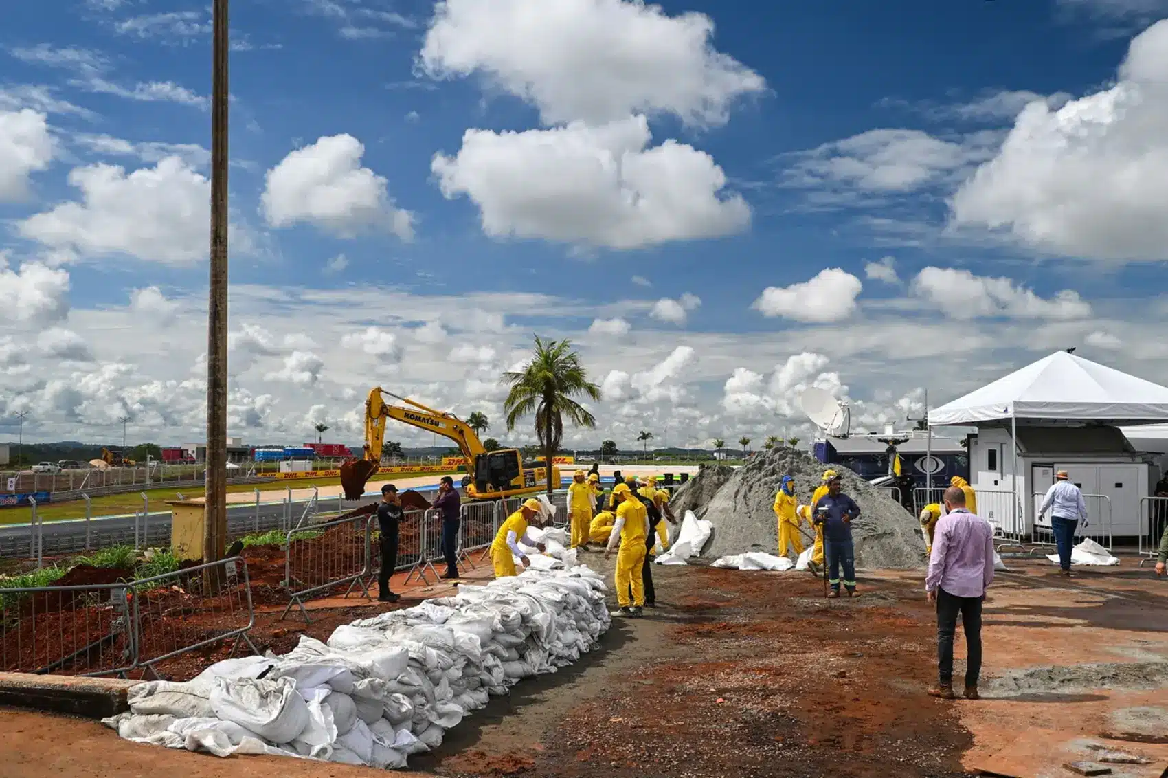 Börtönből érkezett rabok is takarították a goiâniai pályát