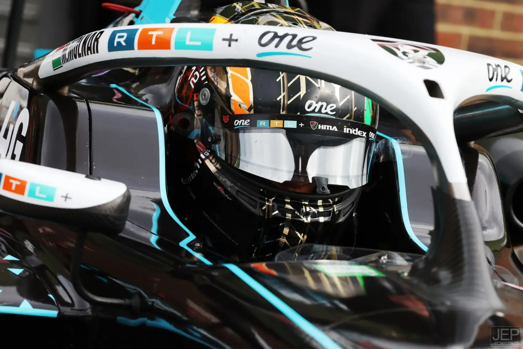 Molnár Martin mindkét doningtoni tesztnapot az első helyen zárta, ma tovább faragott a brit F3 körrekordján