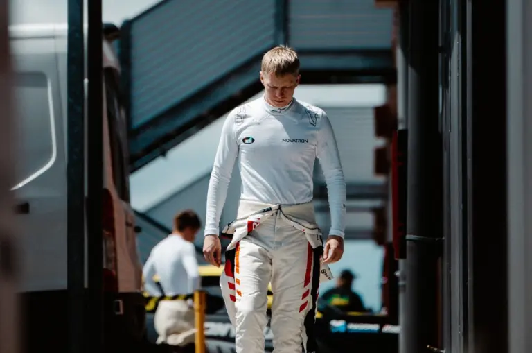 Aggasztó hírt kaptak, akik a következő finn szupersztárt várnák az F1-ben