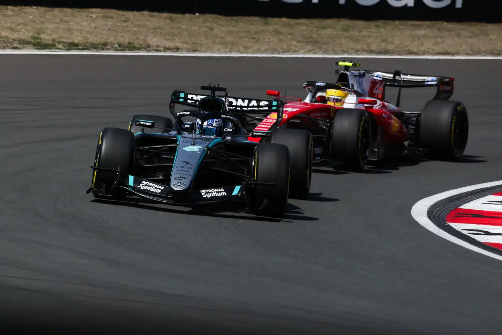 A Ferrari az FIA-nál nyomta fel a Mercedest